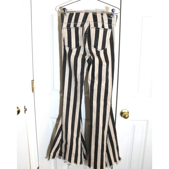 Blank Paige Striped Flared Leg Stretch Jeans sz S - Picture 2 of 3